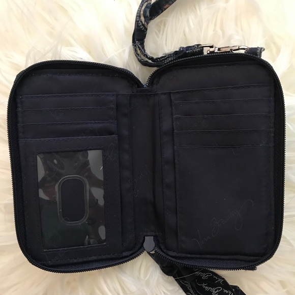Vera Bradley all in one crossbody Wristlet - Picture 3 of 4